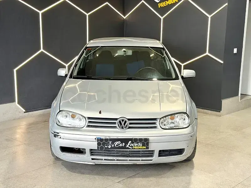 Usado VW Golf IV 110 CV (80 kW) 2000 Gris / plata Berlina