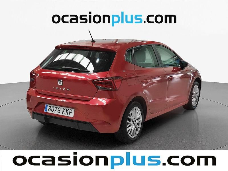 Usado Seat Ibiza Style 115 CV (84 kW) 2018 Rojo Utilitario