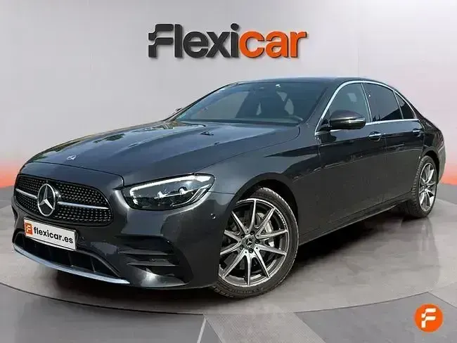 Usado Mercedes E400 330 CV (242 kW) 2021 Gris Berlina