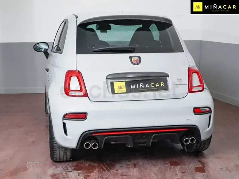 Usado Abarth 595 Competizione 180 CV (132 kW) 2021 Gris / plata Berlina