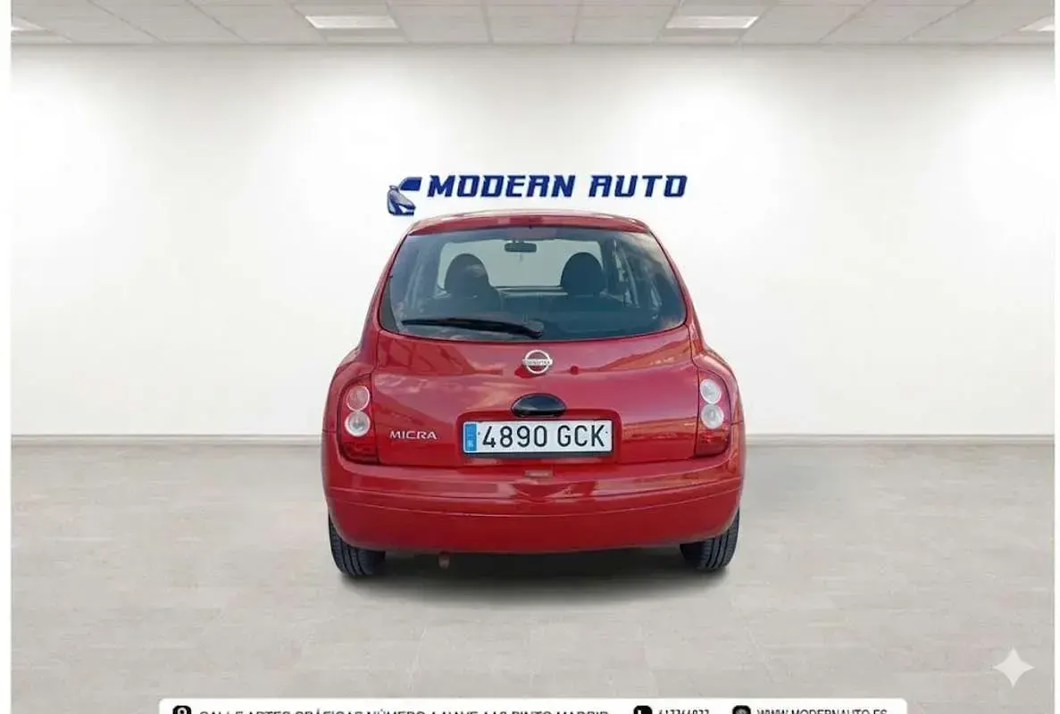 Usado Nissan Micra Acenta 80 CV (58 kW) 2008 Rojo Utilitario