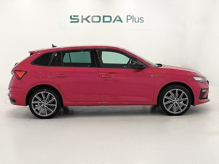 Usado Skoda Scala 150 CV (110 kW) 2025 Rojo Utilitario