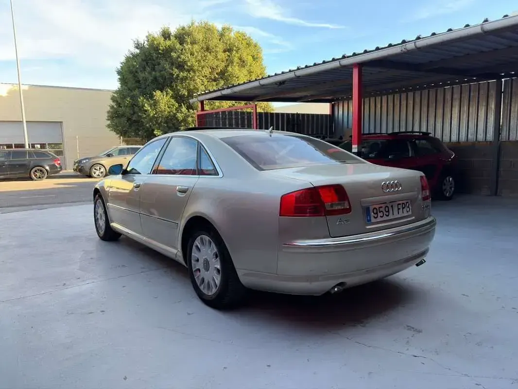 Usado Audi A8 234 CV (172 kW) 2007 Beige Berlina