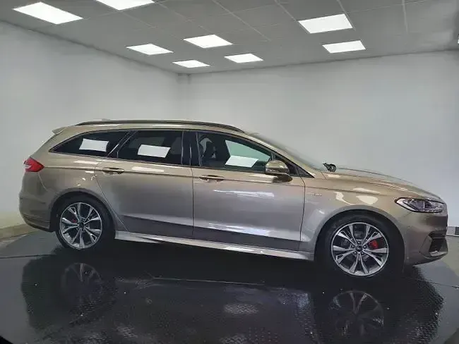 Gebraucht Ford Mondeo ST-Line 188 PS (138 kW) 2020 Grau Kombi