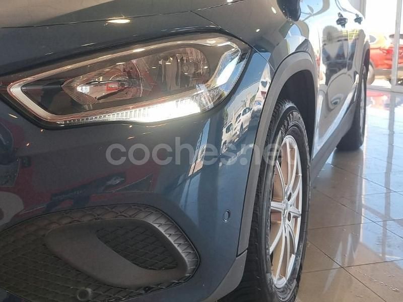 Usado Mercedes GLA200 150 CV (110 kW) 2021 Azul SUV