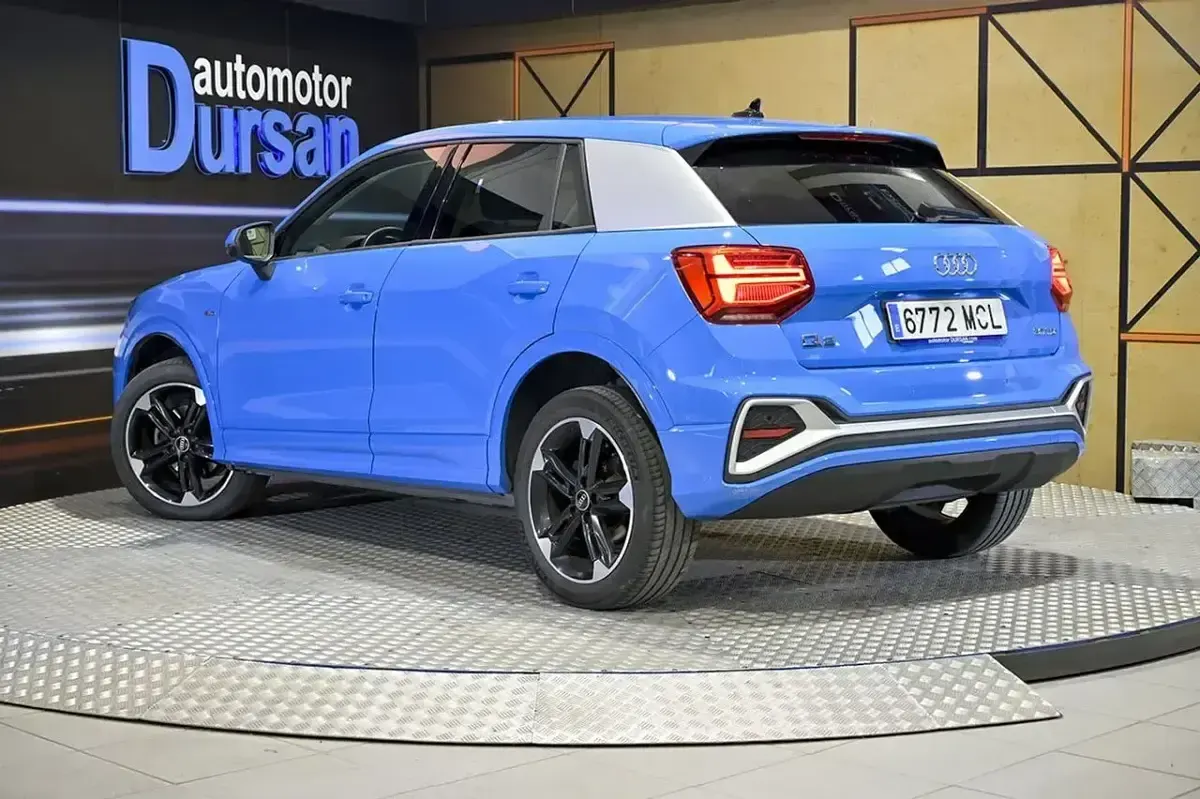 Usado Audi Q2 S-Line 117 CV (86 kW) 2022 Azul SUV