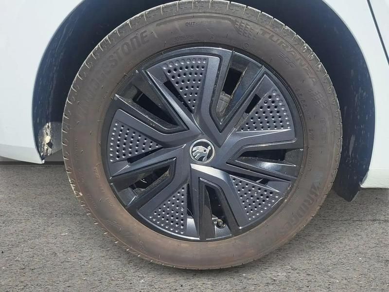 Usado Skoda Fabia Selection 115 CV (84 kW) 2025 Utilitario