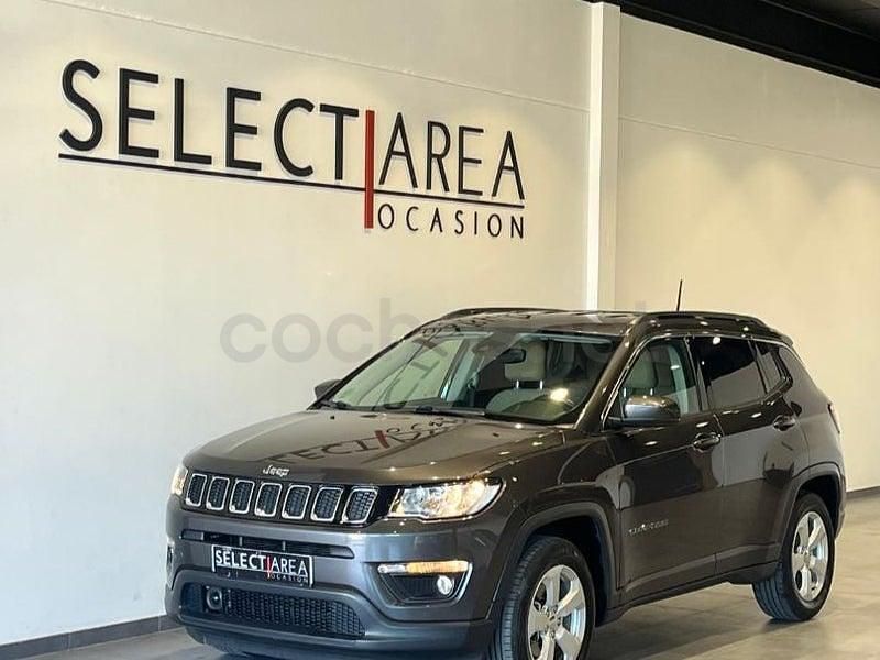 Usado Jeep Compass Longitude 140 CV (102 kW) 2018 Gris / plata SUV