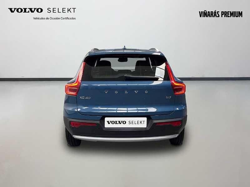 Usado Volvo XC40 Core 2025 Azul SUV