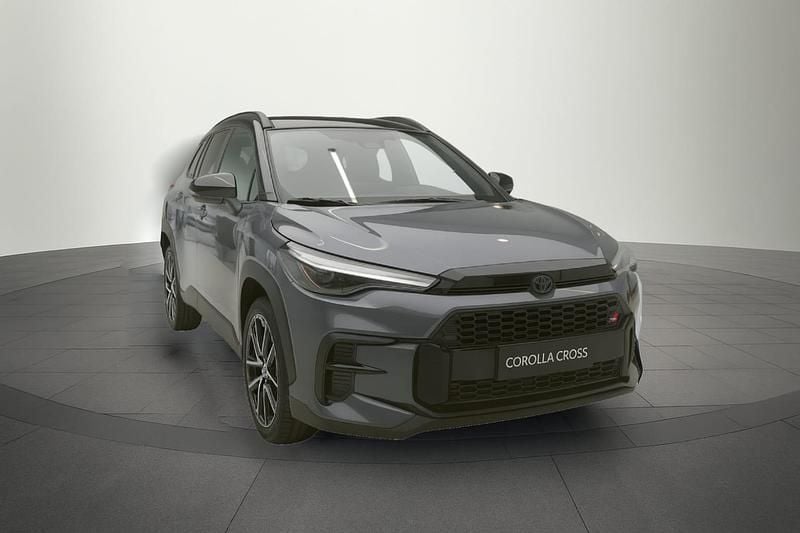 Gris Nuevo 2025 Toyota Corolla Cross Sport SUV | 40.725 € - Imagen 1/4
