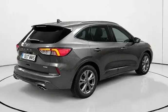 Usado Ford Kuga ST-Line 190 CV (139 kW) 2024 SUV