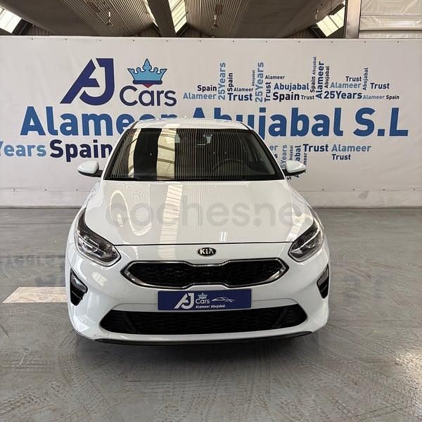 Usado Kia Ceed 100 CV (73 kW) 2021 Blanco Utilitario