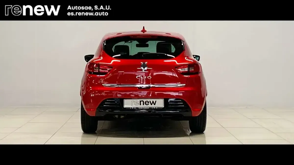 Usado Renault Clio LIMITED 90 CV (66 kW) 2019 Rojo Utilitario