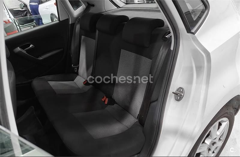 Usado VW Polo Advance 90 CV (66 kW) 2014 Blanco Berlina