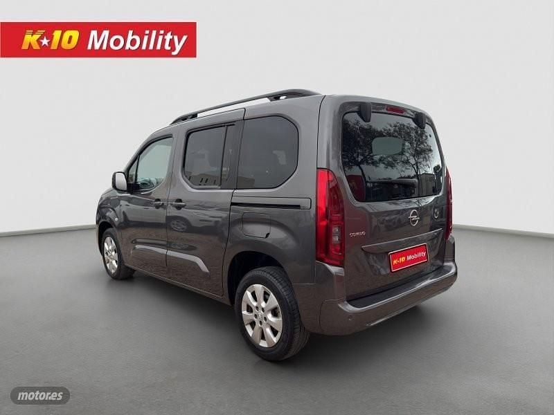 Usado Opel Combo Business Elegance 100 CV (73 kW) 2023 Gris Van