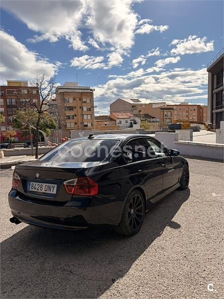 Negro Usado 2004 BMW 320 Berlina | 3700 € (Precio justo) - Imagen 1/4