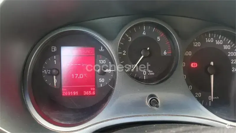 Usado Seat Leon Reference 140 CV (102 kW) 2007 Amarillo Utilitario