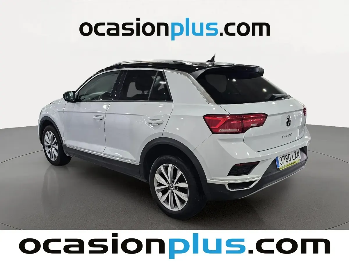 Usado VW T-Roc Advance 150 CV (110 kW) 2022 Gris plata SUV