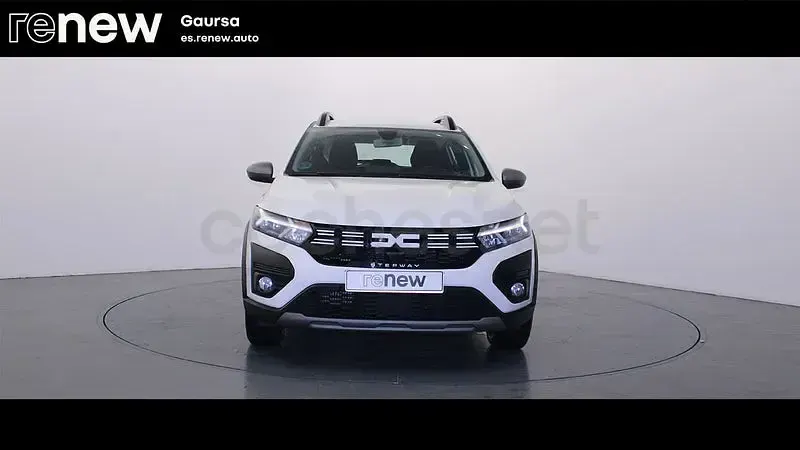 Używany Dacia Sandero Expression 91 KM (66 kW) 2023 Biały Sedan/Limuzyna