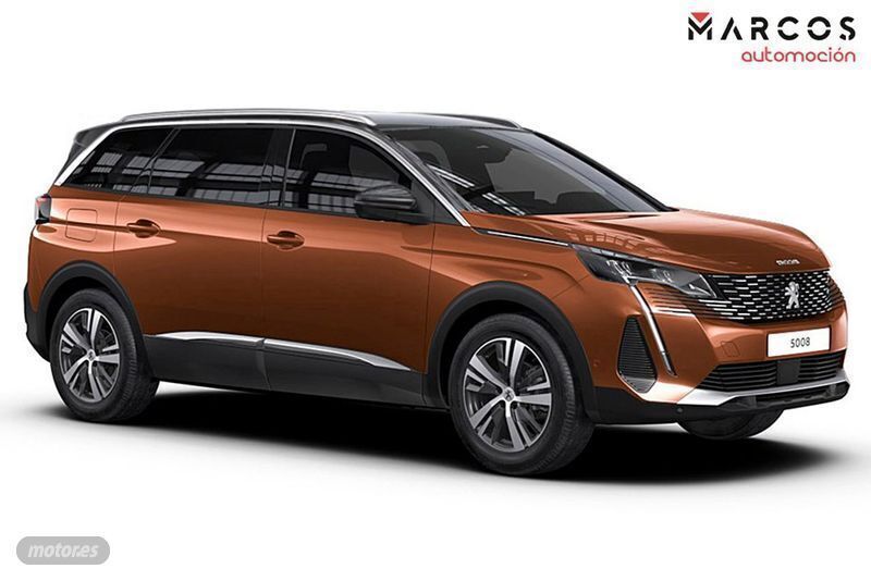 Usado Peugeot 5008 Allure 2023 Bronce Monovolumen