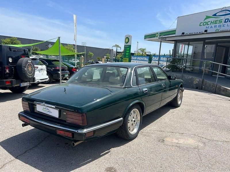 Usado Jaguar XJ6 216 CV (158 kW) 1994 Verde Berlina