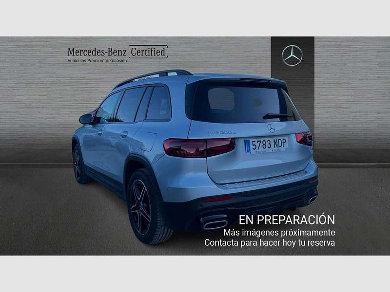 Usado Mercedes GLB200 150 CV (110 kW) 2025 SUV