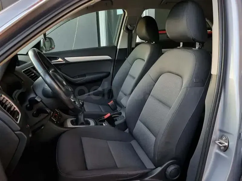 Usado Audi Q3 120 CV (88 kW) 2017 Gris / plata SUV