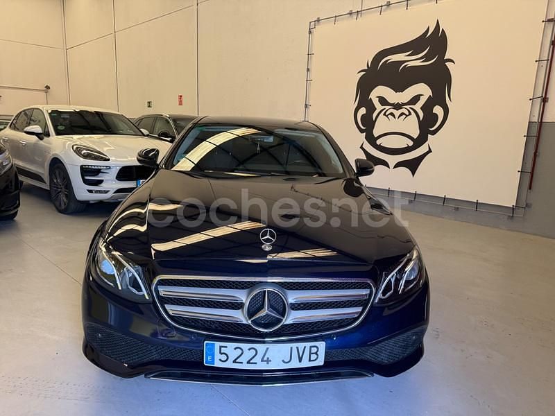 Azul Usado 2017 Mercedes E220 Berlina | 14.999 € (Precio justo) - Imagen 1/4