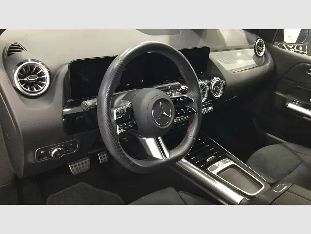 Usado Mercedes B250e 218 CV (160 kW) 2025 Gris Utilitario