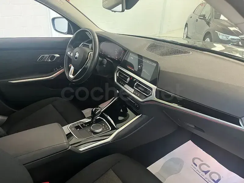 Usado BMW 320 190 CV (139 kW) 2022 Gris / plata Familiar