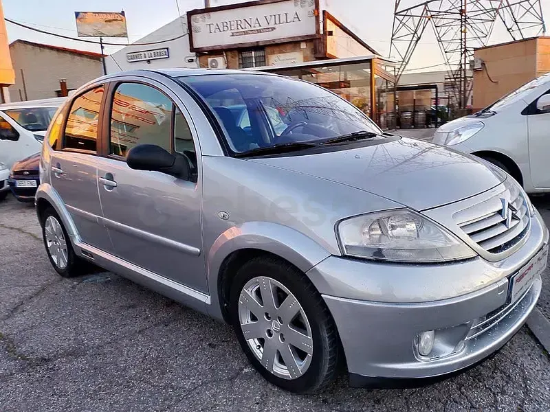 Käytetty Citroën C3 VTR Sport 90 HP (66 kW) 2005 Harmaa Sedan