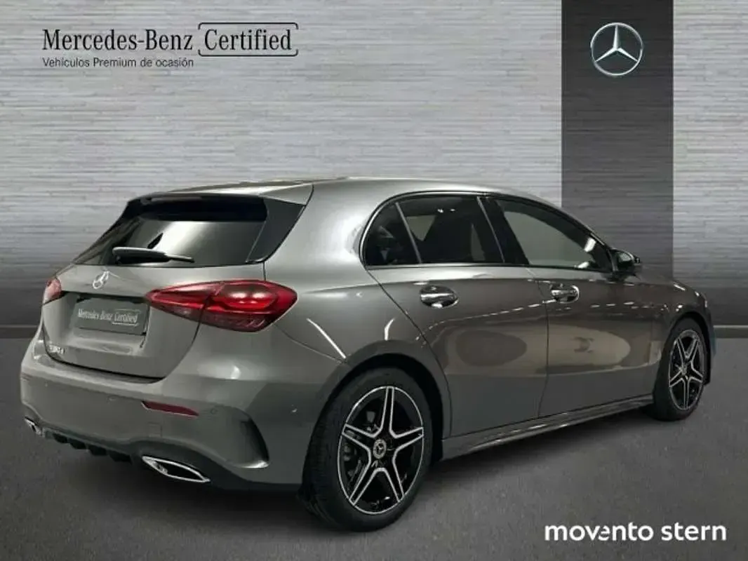 Nuevo Mercedes A180 116 CV (85 kW) 2025 Gris Utilitario