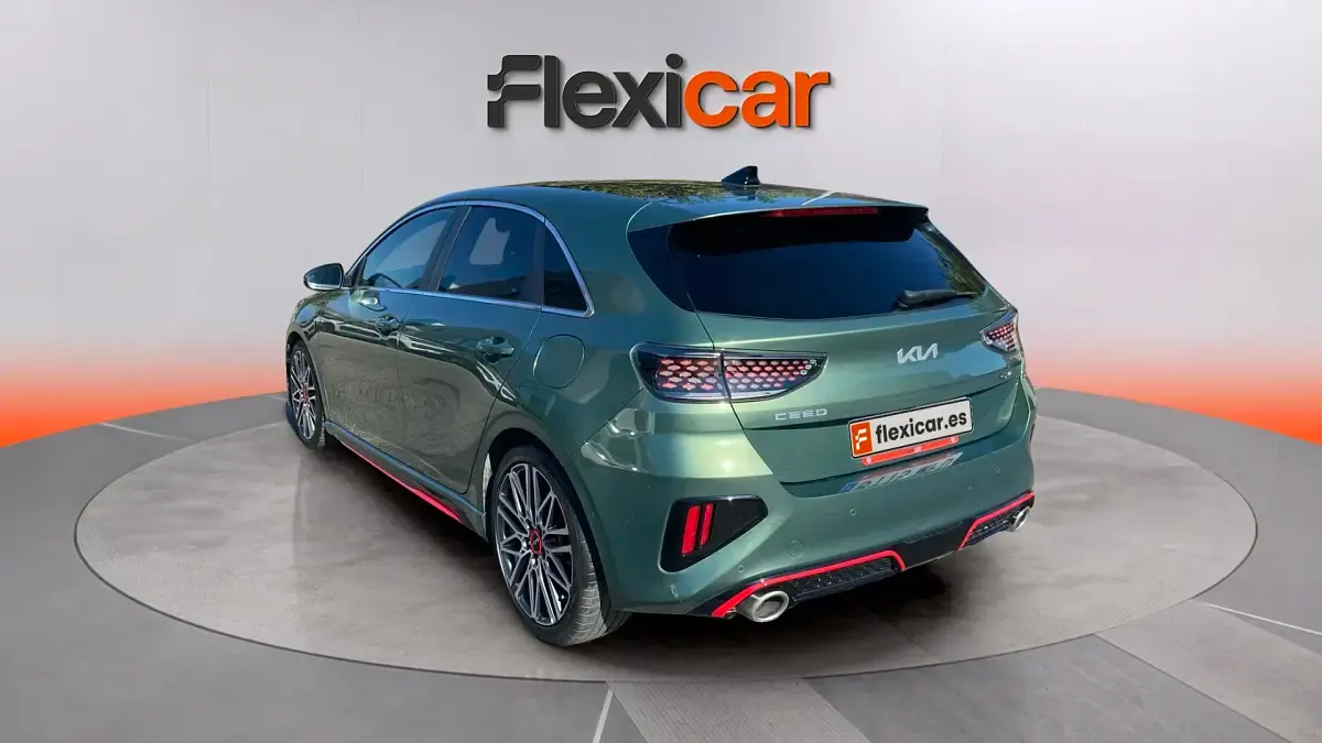 Usado Kia Ceed GT GT 204 CV (150 kW) 2023 Verde Berlina