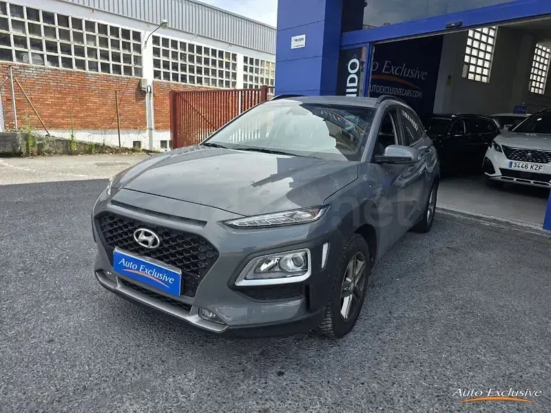 Usado Hyundai Kona 120 CV (88 kW) 2019 Gris / plata SUV
