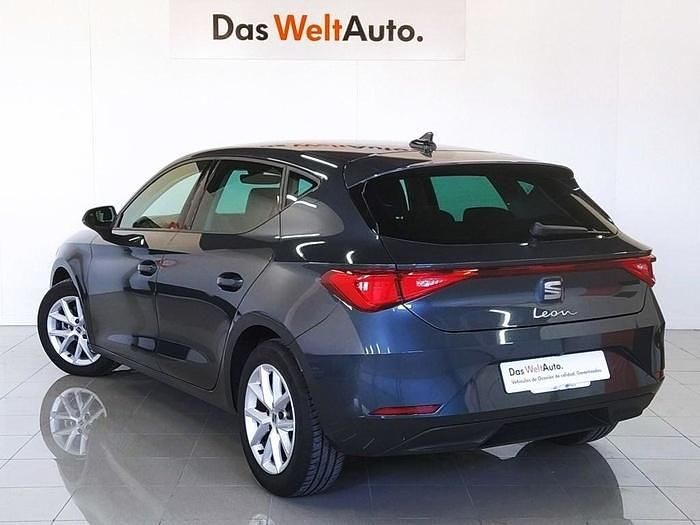 Usado Seat Leon Style 116 CV (85 kW) 2025 Gris