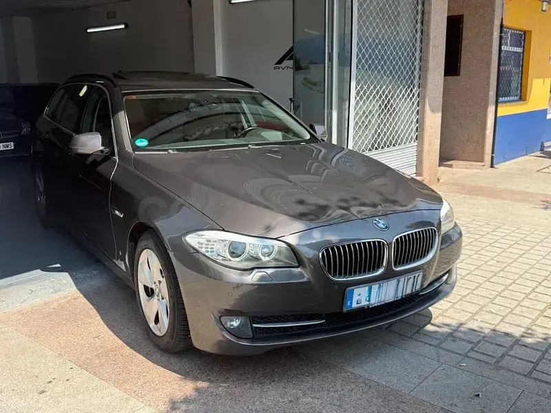 Usado BMW 525 204 CV (150 kW) 2011 Beige Berlina