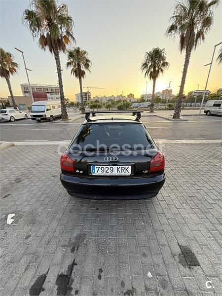 Usado Audi A3 Attraction 101 CV (74 kW) 1999 Negro Utilitario