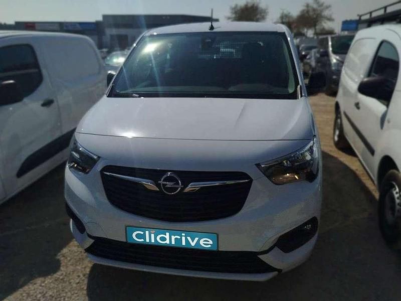 Usado Opel Combo Business Edition 102 CV (75 kW) 2022 Blanco Monovolumen