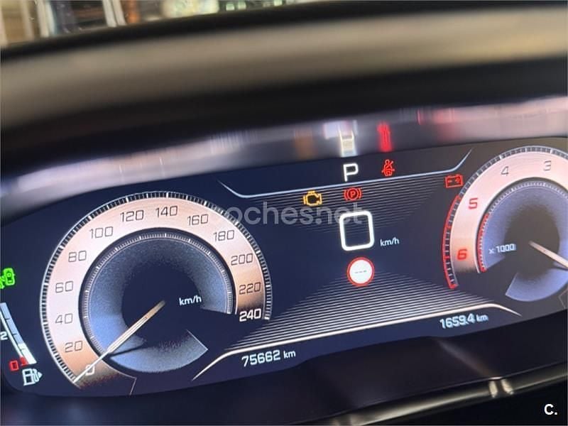 Usado Peugeot 5008 GT-line 130 CV (95 kW) 2019 Blanco SUV