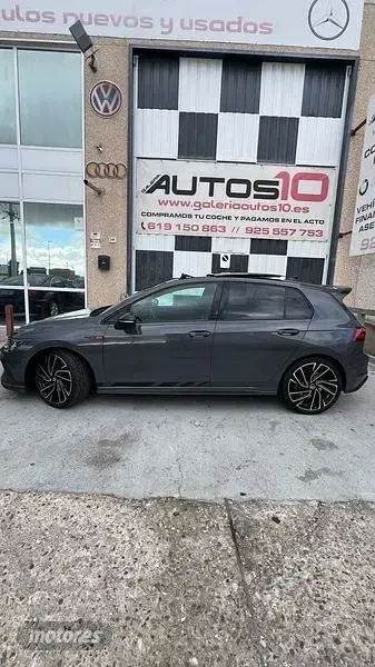 Usado VW Golf VIII GTI Clubsport 300 CV (220 kW) 2022 Varios colores Berlina