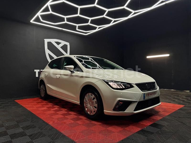 Usado Seat Ibiza Reference 80 CV (58 kW) 2023 Blanco Berlina