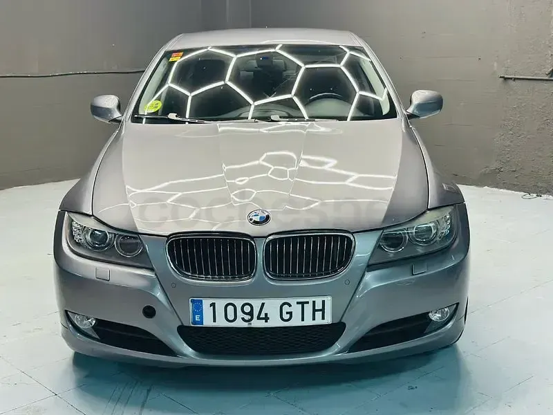 Usado BMW 330 Comfort Edition 245 CV (180 kW) 2010 Gris / plata Berlina