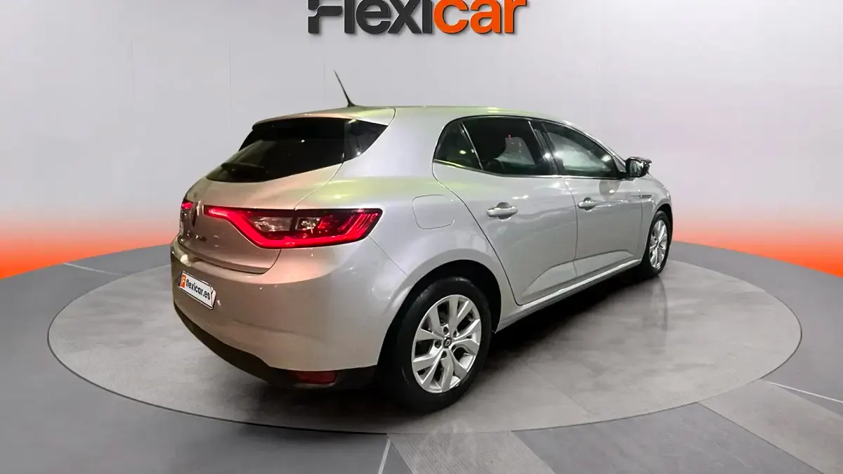 Usado Renault Mégane IV LIMITED 140 CV (102 kW) 2020 Gris Berlina