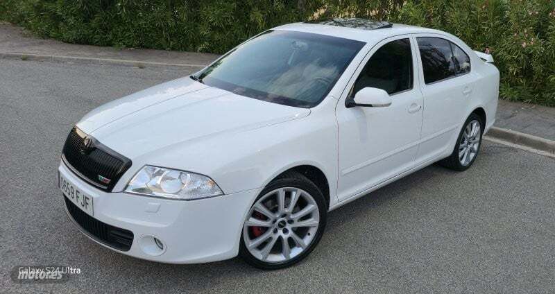 Usado Skoda Octavia vRS 170 CV (125 kW) 2007 Blanco Berlina