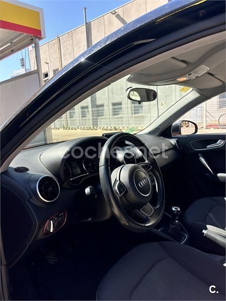 Rojo Usado 2014 Audi A1 Sportback Utilitario | 14.000 € (Caro) - Imagen 1/4