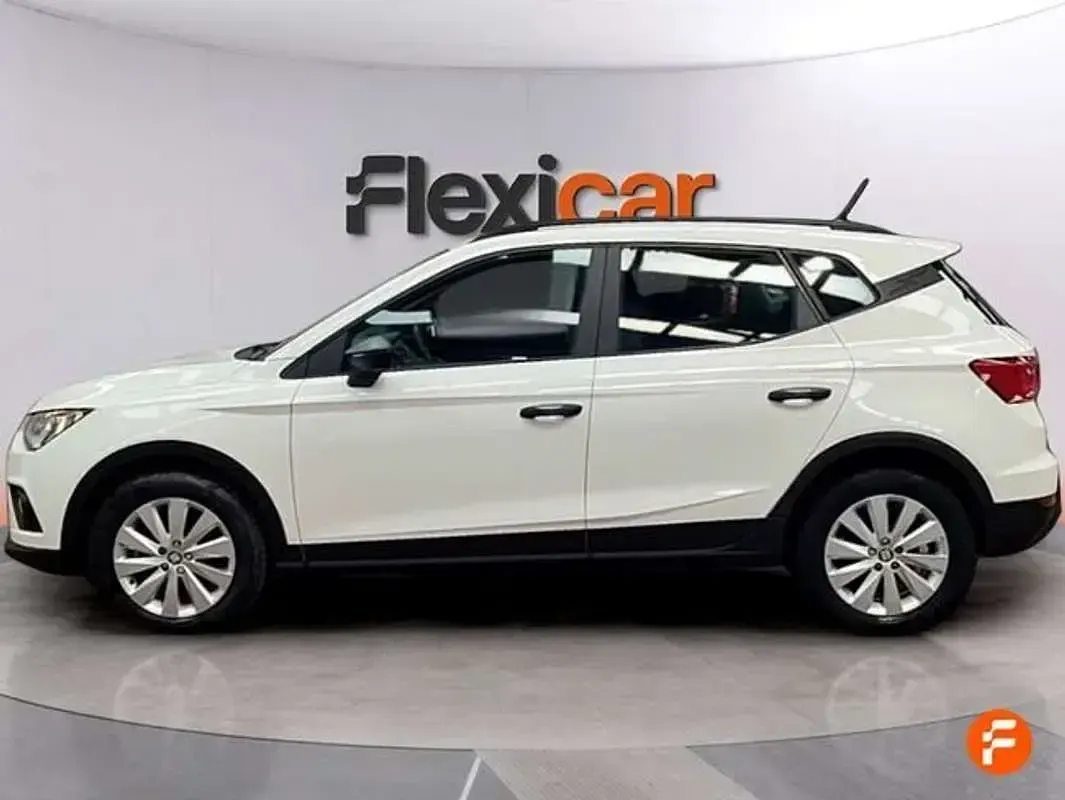 Usado Seat Arona Reference 95 CV (69 kW) 2020 Blanco SUV