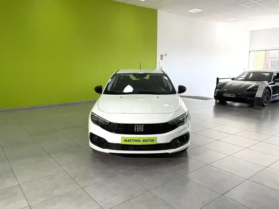 Usado Fiat Tipo Life 130 CV (95 kW) 2024 Blanco Berlina