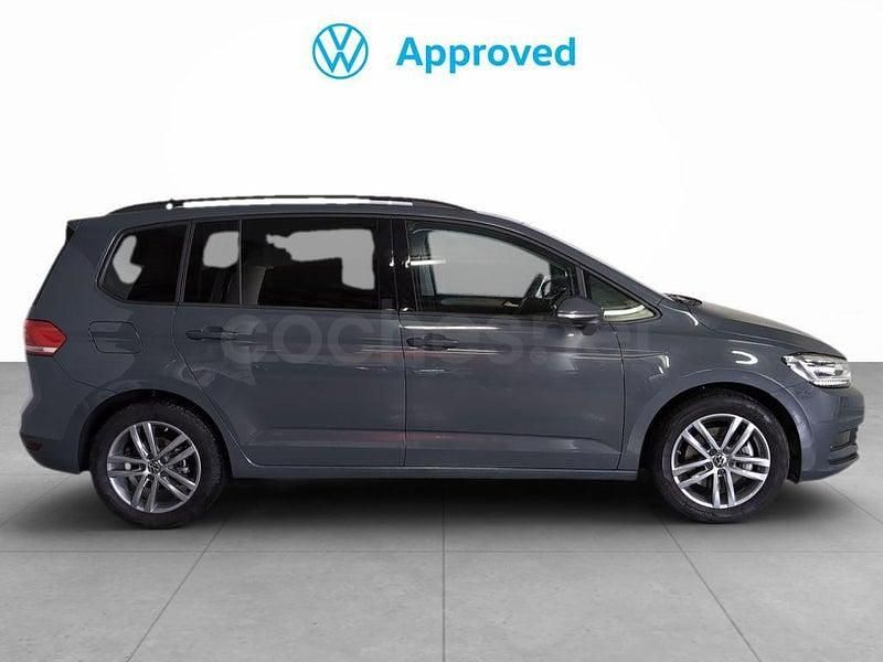 Usado VW Touran 150 CV (110 kW) 2025 Gris / plata Monovolumen