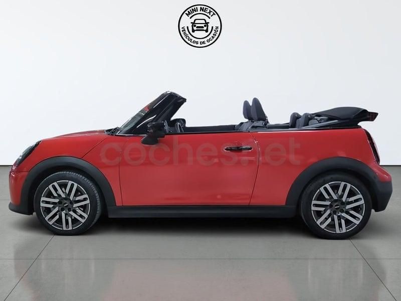 Usado Mini Cooper Cabriolet 163 CV (119 kW) 2025 Rojo Descapotable