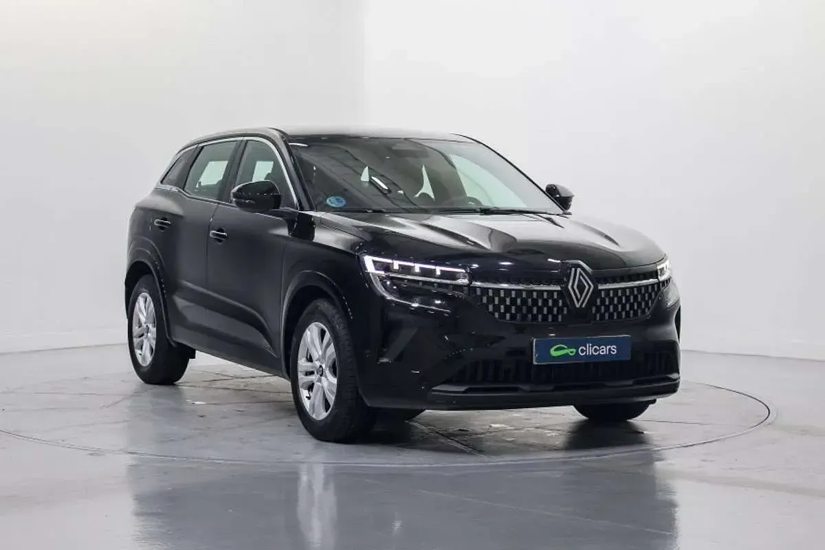 Käytetty Renault Austral Evolution 199 HP (146 kW) 2024 Musta Katumaasturi